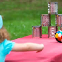 Célbadobós játék