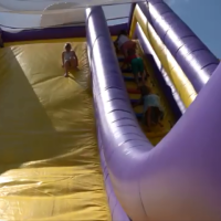 Óriás Dinós Csúszda